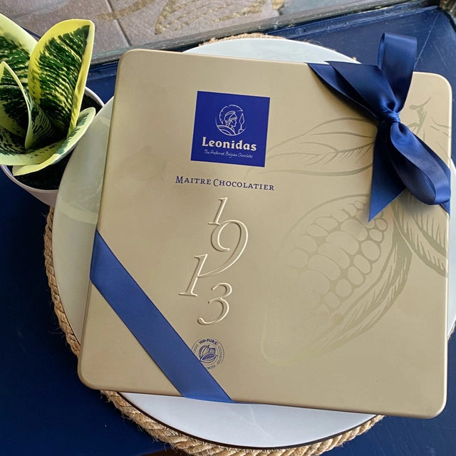 Leonidas Gold Tin Gift Box - 30 pieces