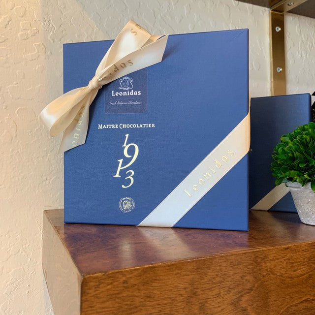 Leonidas Blue Gift Box - 9/16 piece - Love Chocolate