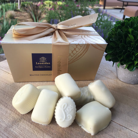 Leonidas white chocolate gift box USA shipping