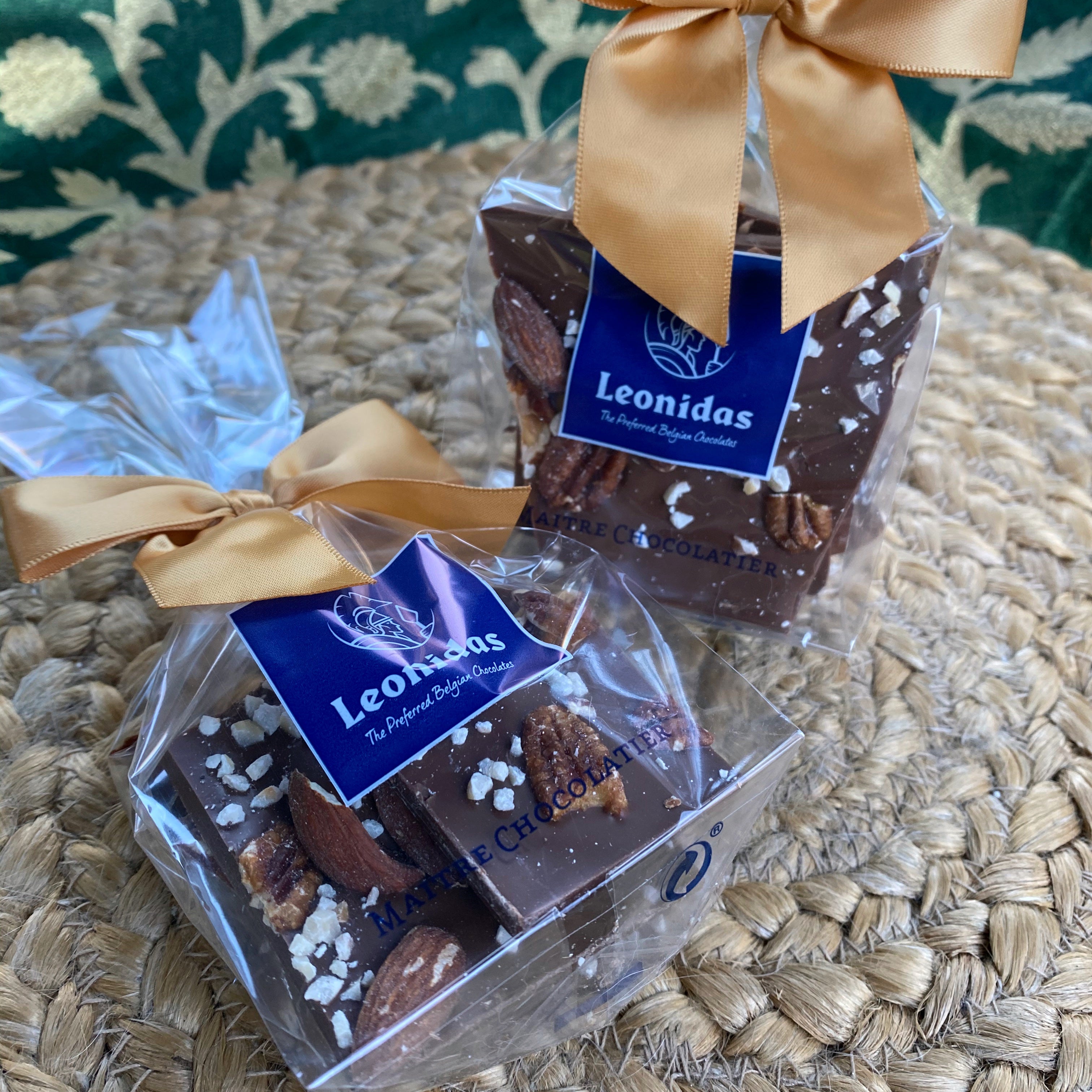 Chocolate Bark Thins {Gift Idea} - Ilona's Passion
